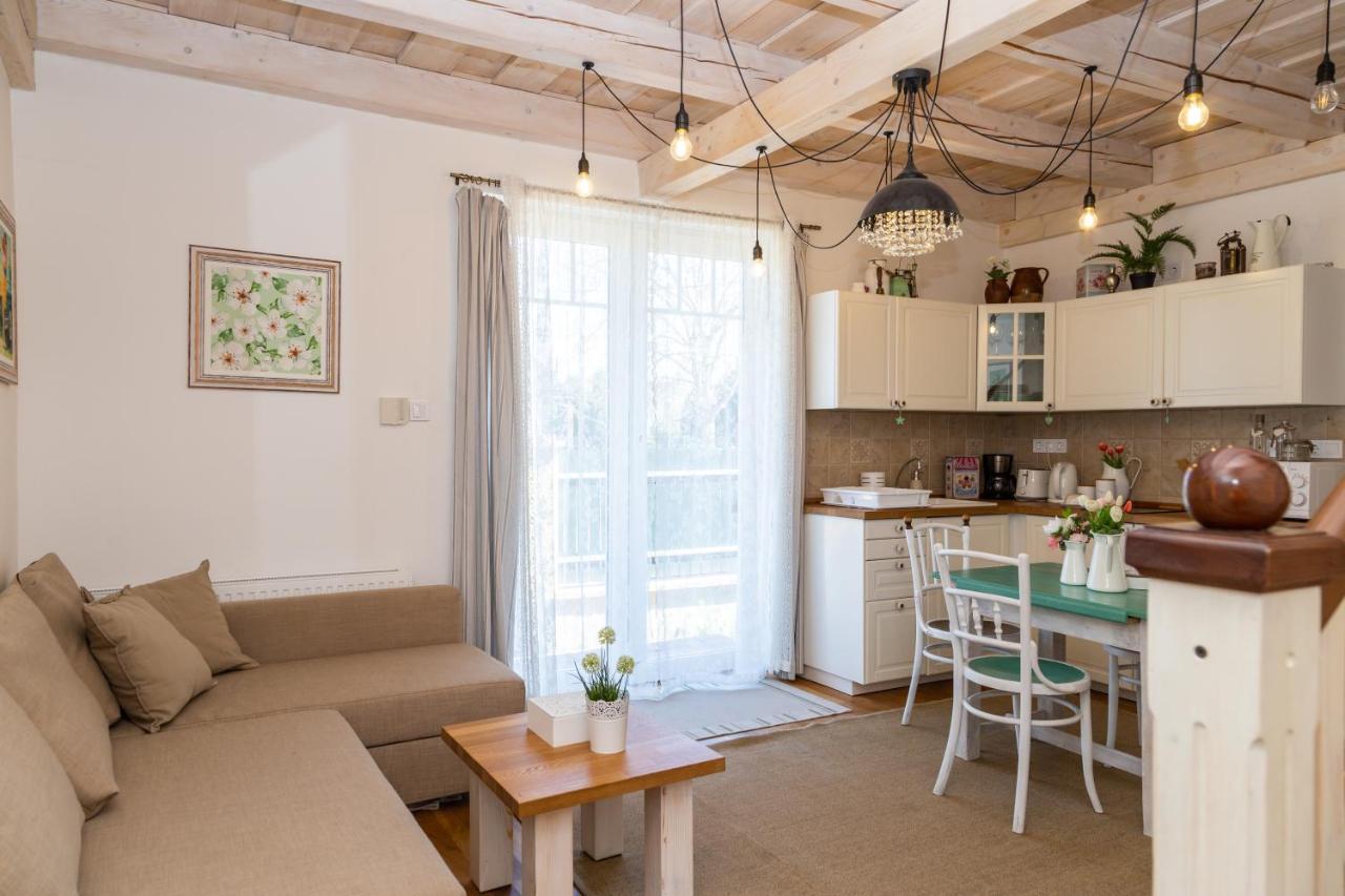 Vanilia Apartman Eger Esterno foto