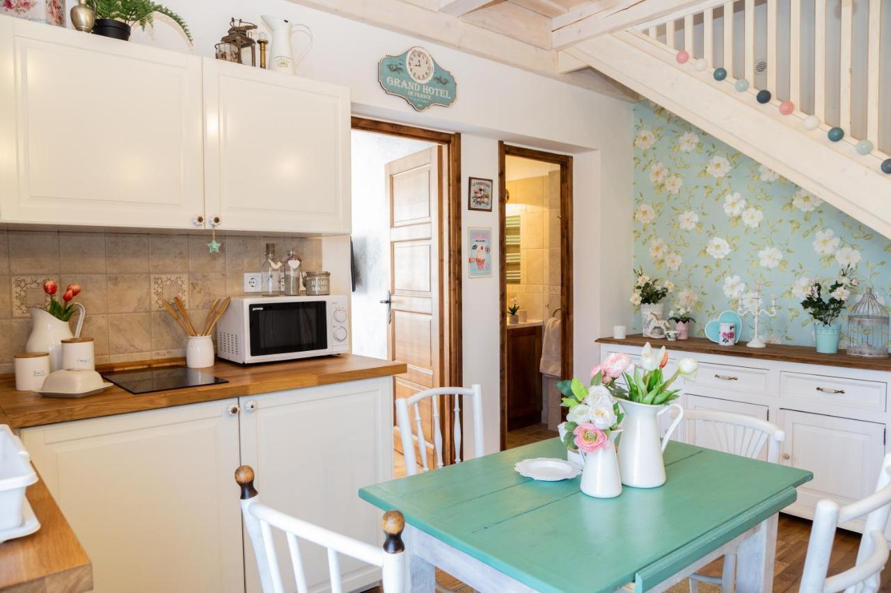 Vanilia Apartman Eger Esterno foto