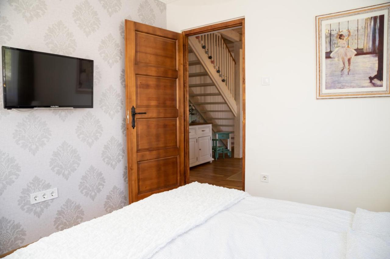 Vanilia Apartman Eger Esterno foto