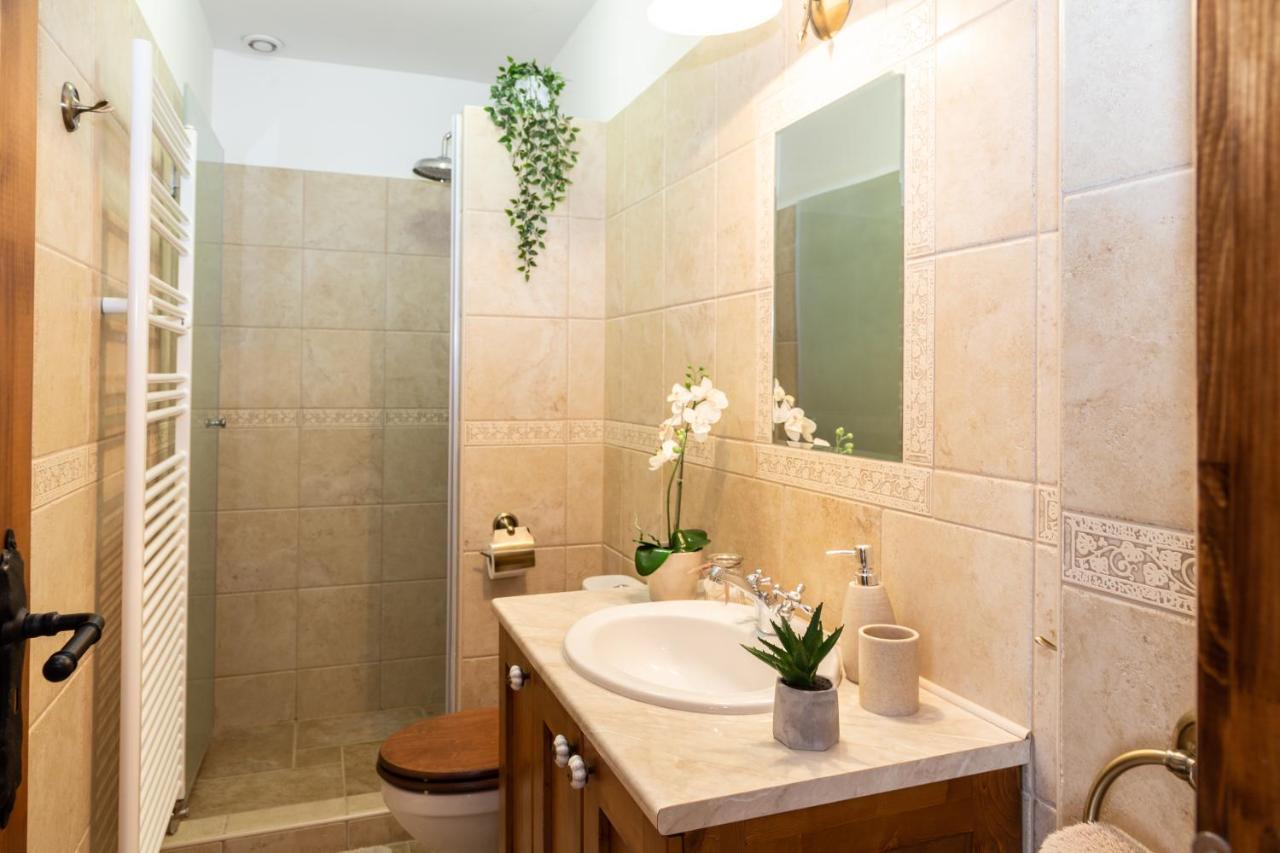 Vanilia Apartman Eger Esterno foto