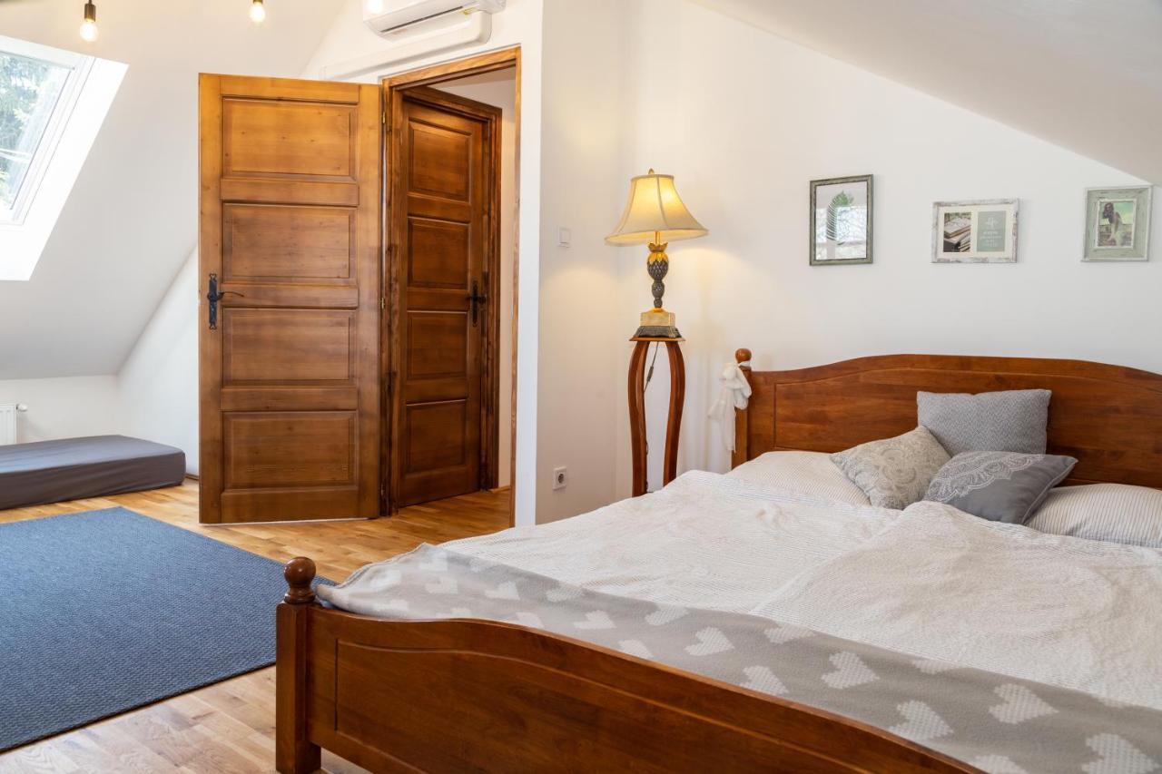 Vanilia Apartman Eger Esterno foto