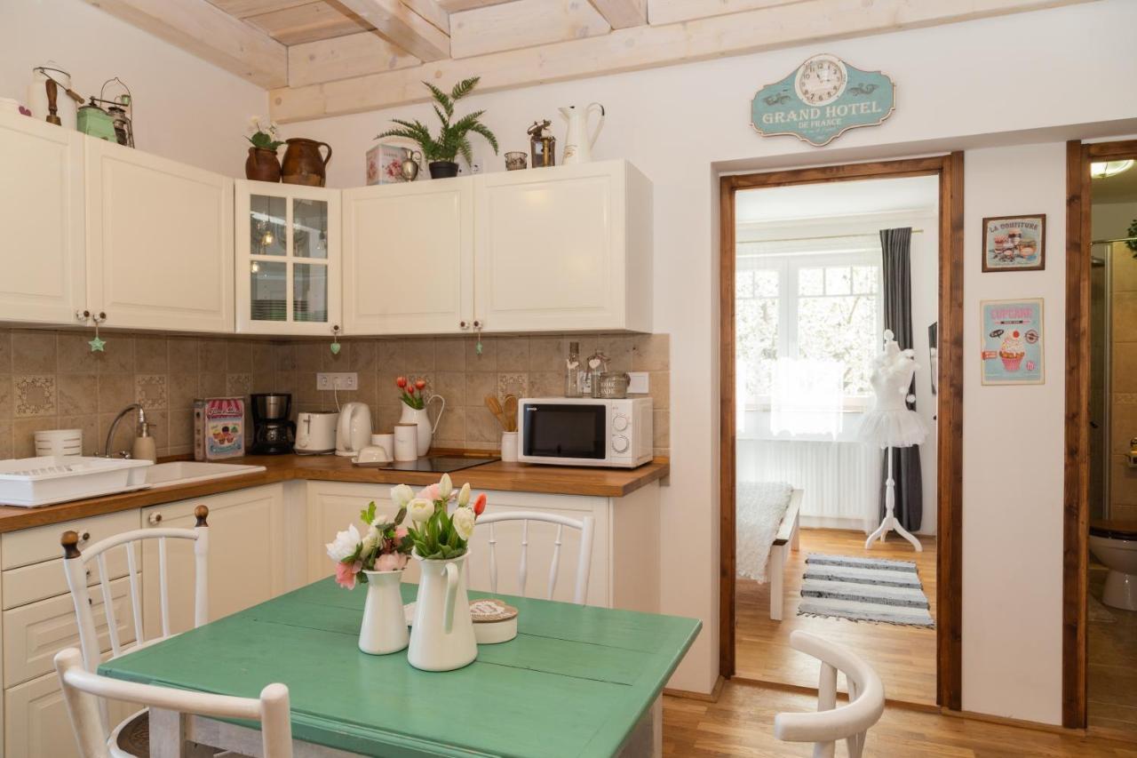 Vanilia Apartman Eger Esterno foto